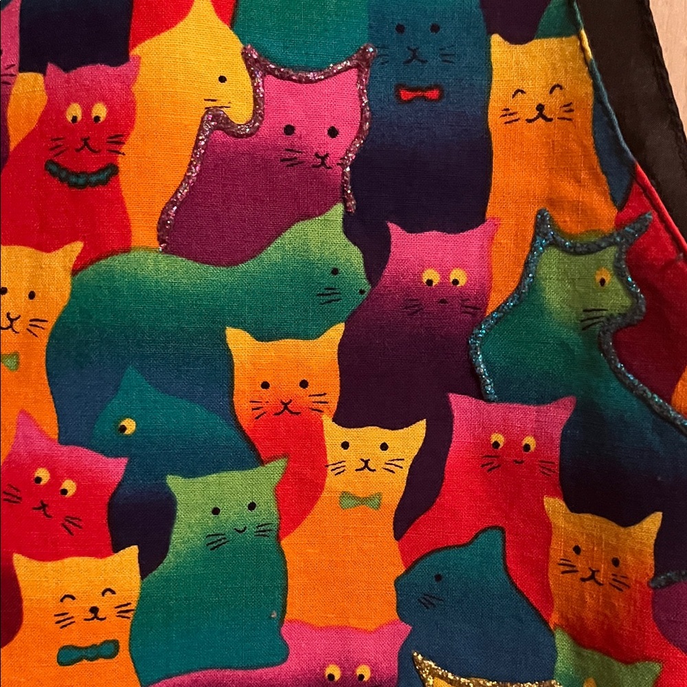Colorful Cat Print Vest - Picture 2 of 11
